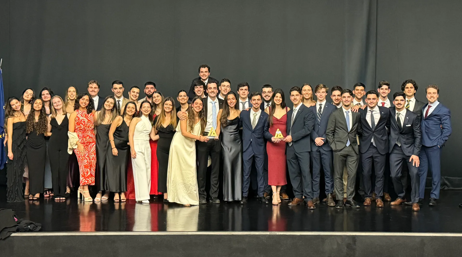 Premios JeniAL 2024: JuniFEUP es la empresa júnior más galardonada de Portugal